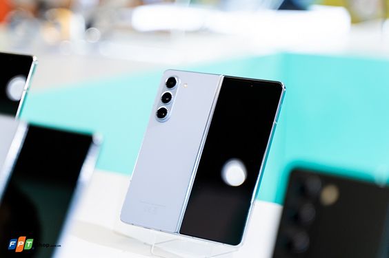 Thiết kế Samsung Galaxy Z Fold 5