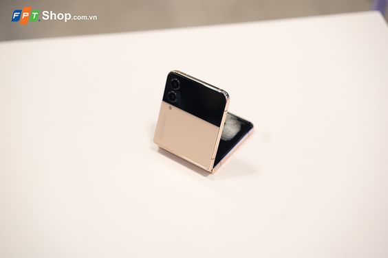 Hiệu năng Samsung Galaxy Z Flip4 Flex Mode