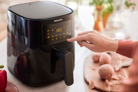 Nồi chiên không dầu điện tử sở hữu màn hình cảm ứng vô cùng sang trọng