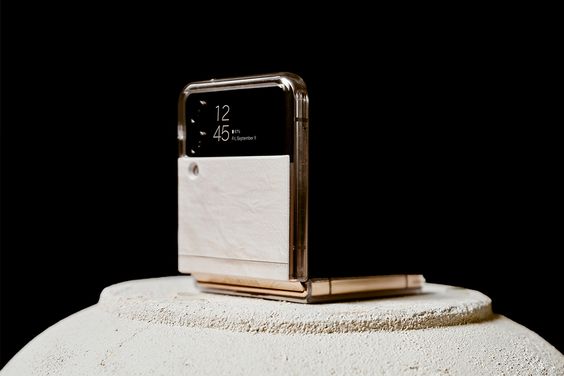 Samsung Galaxy Z Flip4 Flex Mode bản giới hạn (ảnh 4)