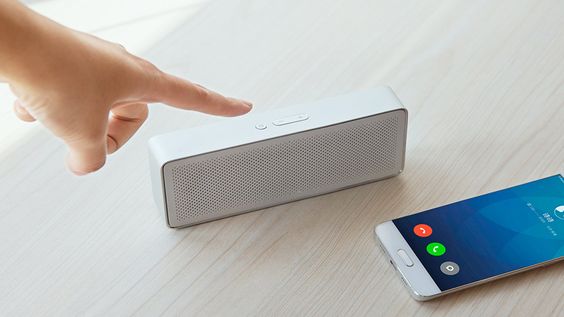 Tích hợp micro để gọi điện thoại 1