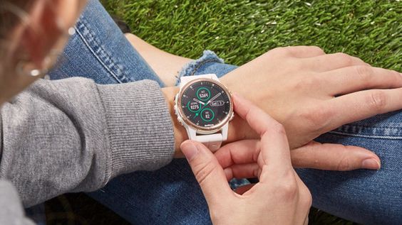 Màn hình 1.2 inch chống xước và chống chói 1