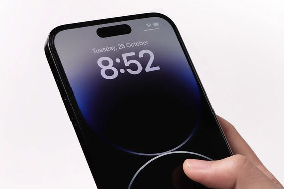 Miếng dán kính cường lực chống nhìn trộm iPhone 15 Pro Max Zeelot 2