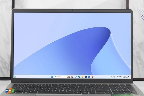 Webcam Dell Inspiron 15 3530 i5