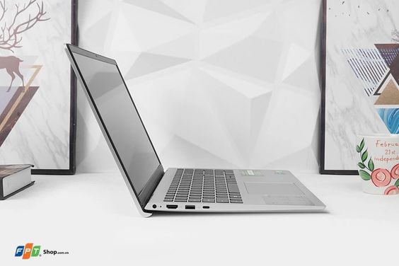 Ổ cứng Dell Inspiron 15 3530 i5