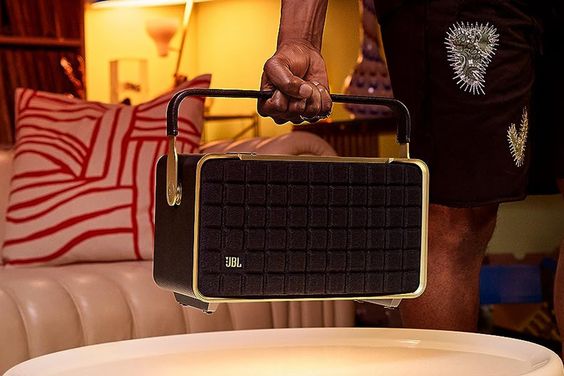 Loa Bluetooth JBL Authentics 200 3