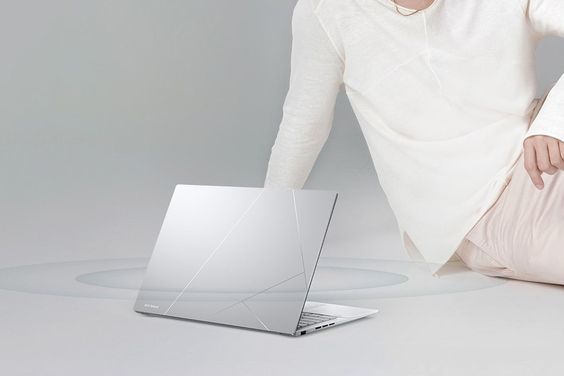 Asus Zenbook 14 OLED UX3405MA-PP588W 8