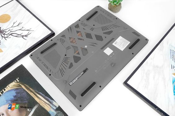 MSI Gaming Sword 16 HX B14VGKG-038VN 7