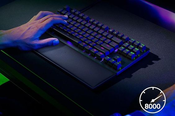 Bàn phím Gaming có dây Razer Huntsman V2 Tenkeyless Linear Red Switch 2