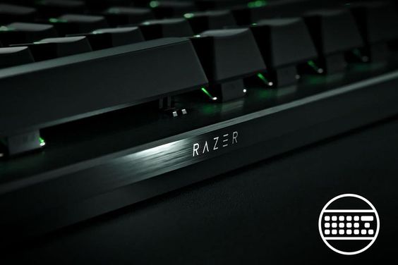 Bàn phím Gaming có dây Razer Huntsman V3 Pro Mini Analog Optical Switch 8