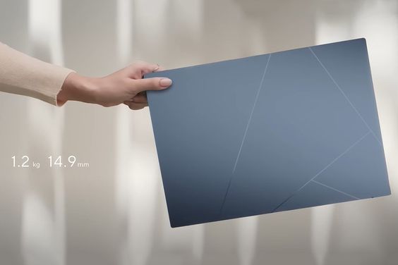 Asus Zenbook 14 OLED UX3405MA-PP475W 2