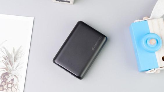 Pin sạc dự phòng Li-polymer 10.000 mAh UMETRAVEL TRIP10C