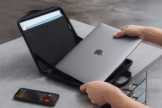 Túi đeo chéo Tomtoc Eva for Macbook Pro 13"/14" 89