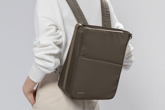 Túi đeo chéo Tomtoc Slash-H63 Laptop 14" 09