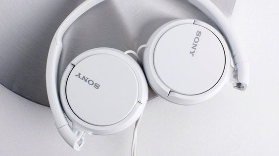 Tai nghe Sony MDR-ZX110AP thiết kế ôm trọn vành tai