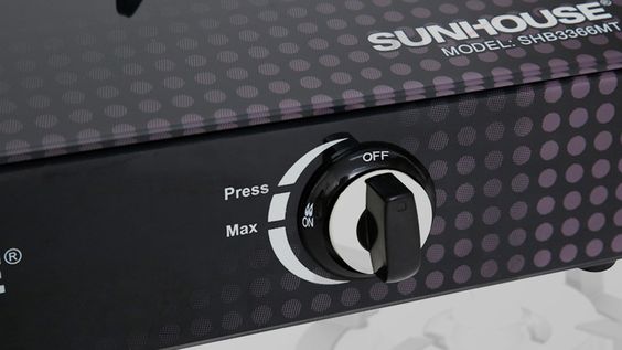  Bếp gas Sunhouse SHB3366MT được trang bị núm xoay nhạy, dễ dàng điều khiển