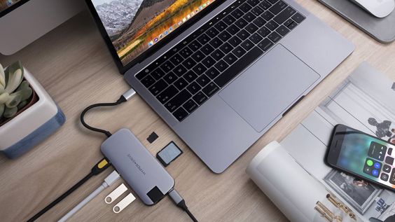 Hệ thống 8 cổng kết nối phong phú 1