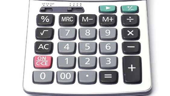 Thao tác nhanh nhẹn trên bàn phím lớn 1