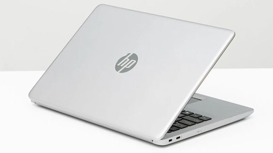 HP 240 G8 i3 1005G1 Win 11 (Ảnh 2)