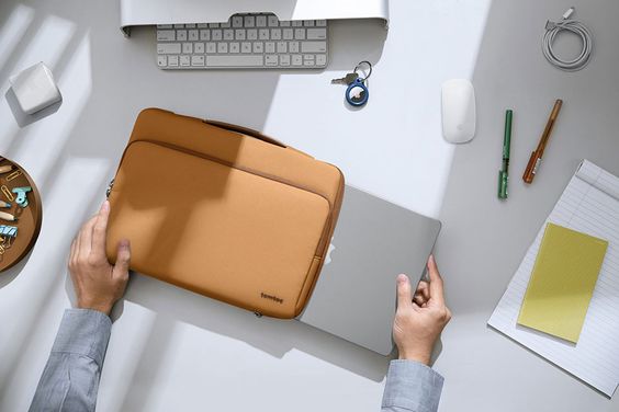 Túi xách du lịch Tomtoc Macbook Pro/Air 13" 1