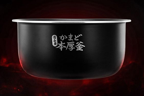 Nồi cơm điện tử Toshiba RC-18DR3PV(G) phù hợp cho gia đình 4 – 6 người 