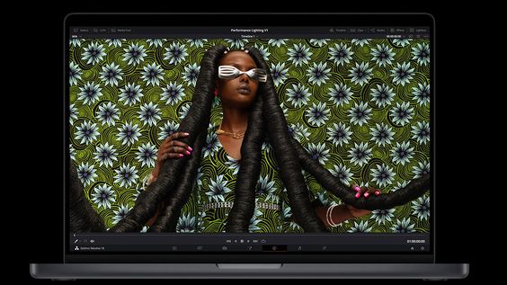 MacBook Pro 2023 14 inch M2 Pro có màn hình tốt nhất lịch sử