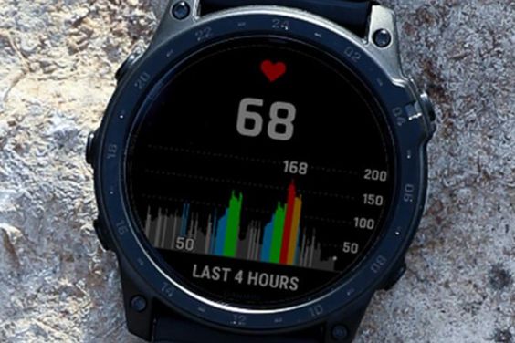 Sạc năng lượng mặt trời, thời lượng sử dụng 37 ngày