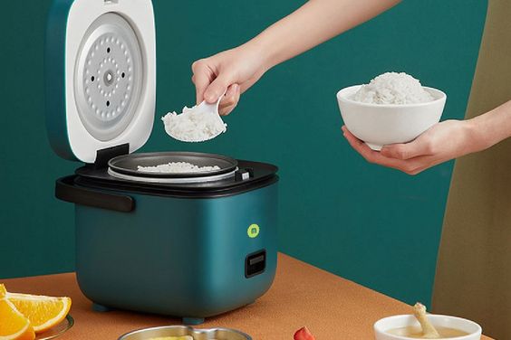 Mini Mishio MK265 0.8 lít có cơ chế sử dụng đơn giản