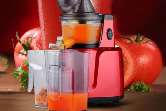 Cung cấp sẵn hai cốc chứa dung tích lớn