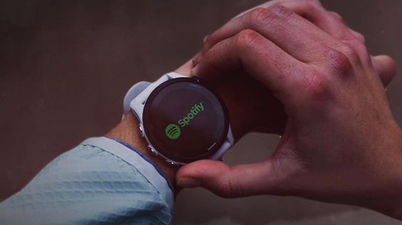 Nghe nhạc tiện dụng, lưu trữ 500 ca khúc