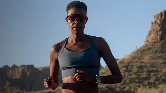 Hỗ trợ vận động viên 3 môn phối hợp