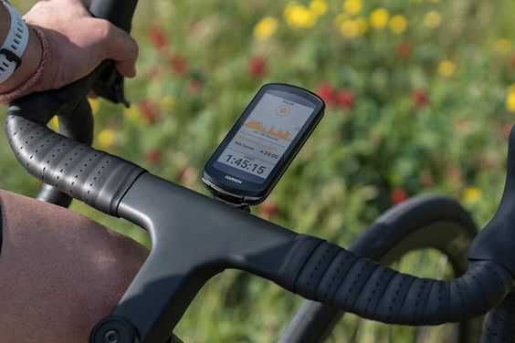 Thiết bị định vị gắn xe đạp Garmin Edge 1040 Solar 3