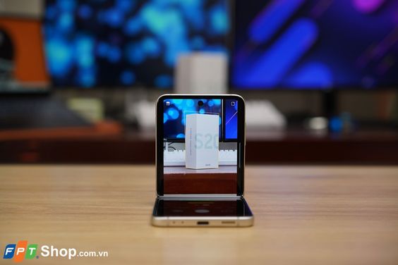 chụp ảnh Samsung Galaxy Z Flip3 5G