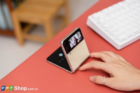 selfie trên Samsung Galaxy Z Flip3 5G