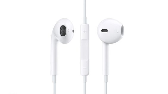Thao tác tai nghe Earpods