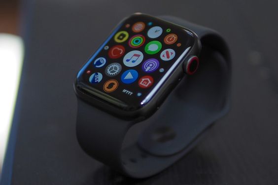 thông báo Apple Watch SE GPS 44mm