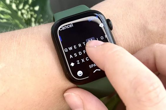 kết nối Apple Watch Series 7 GPS + Cellular 41mm viền nhôm dây cao su