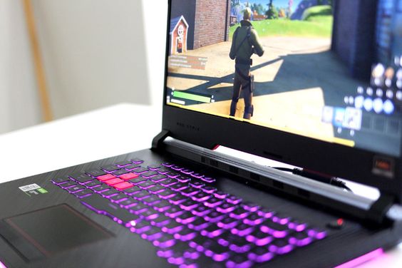 cấu hình Asus Strix G512-IAL013T