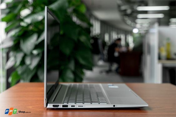 HP Pavilion 15 eg2036TX (ảnh 6)