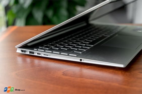 HP Pavilion 15 eg2036TX (ảnh 9)