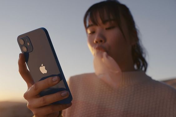 5G iPhone 12 mini