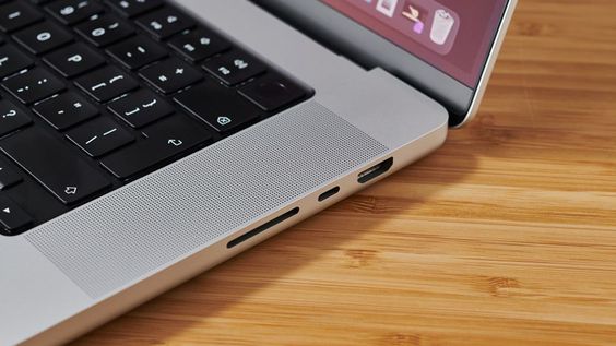 âm thanh MacBook Pro 16 inch 2021