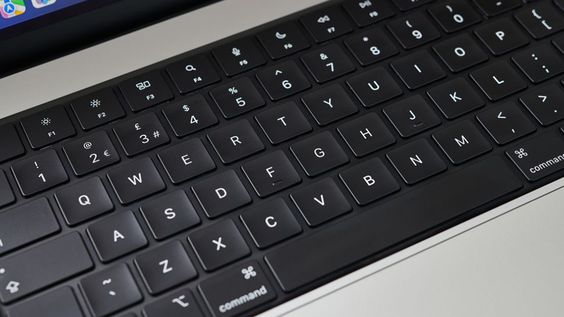 bàn phím MacBook Pro 16 inch 2021