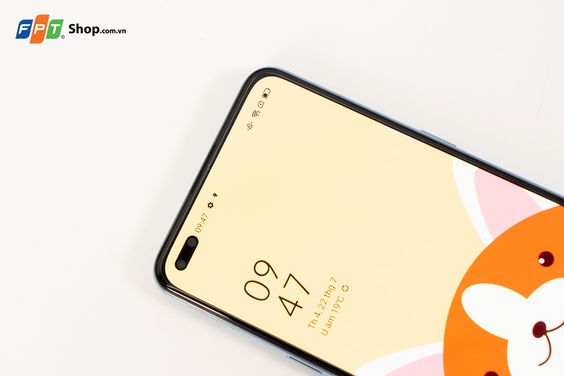 Camera trước OPPO Reno4