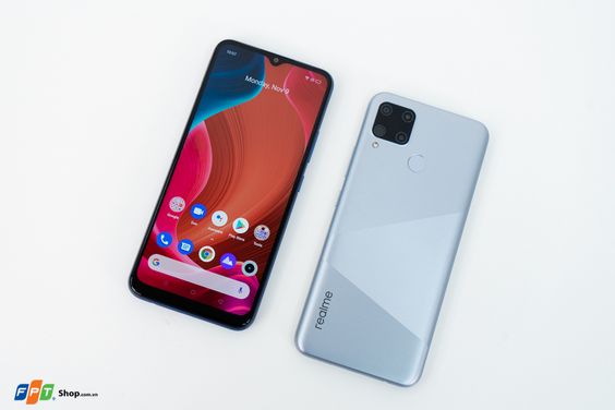pin realme C15