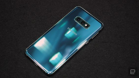 Camera Galaxy S10e
