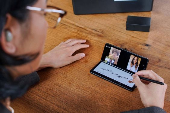 sử dụng Samsung Galaxy Z Fold3 5G