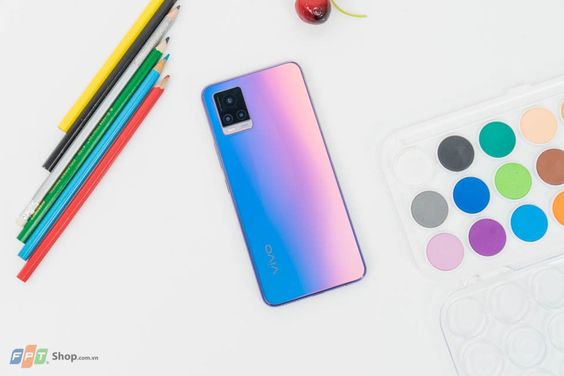 Đánh giá điện thoại Vivo V20