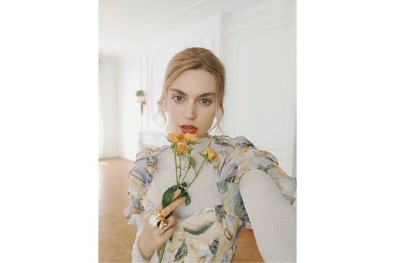 Điện thoại Vivo V20 | Camera selfie siêu sắc nét