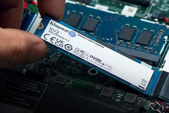 Ổ cứng SSD Kingston 1TB PCIe 4.0 x4 NVMe M.2 Đọc 3500MB/s - Ghi 2100MB/s (SNV2S/1000G) 3